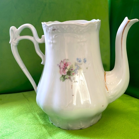 CAT TEAPOT Creamer / 
Unique Handles - Picture 3 of 5